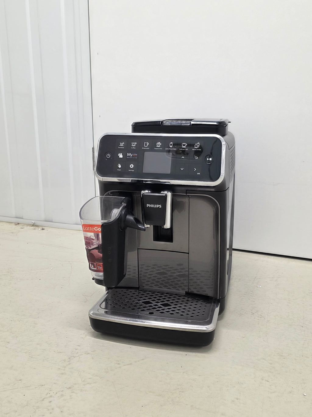 Philips EP4349/70 4300 Series LatteGo Espresso Machine