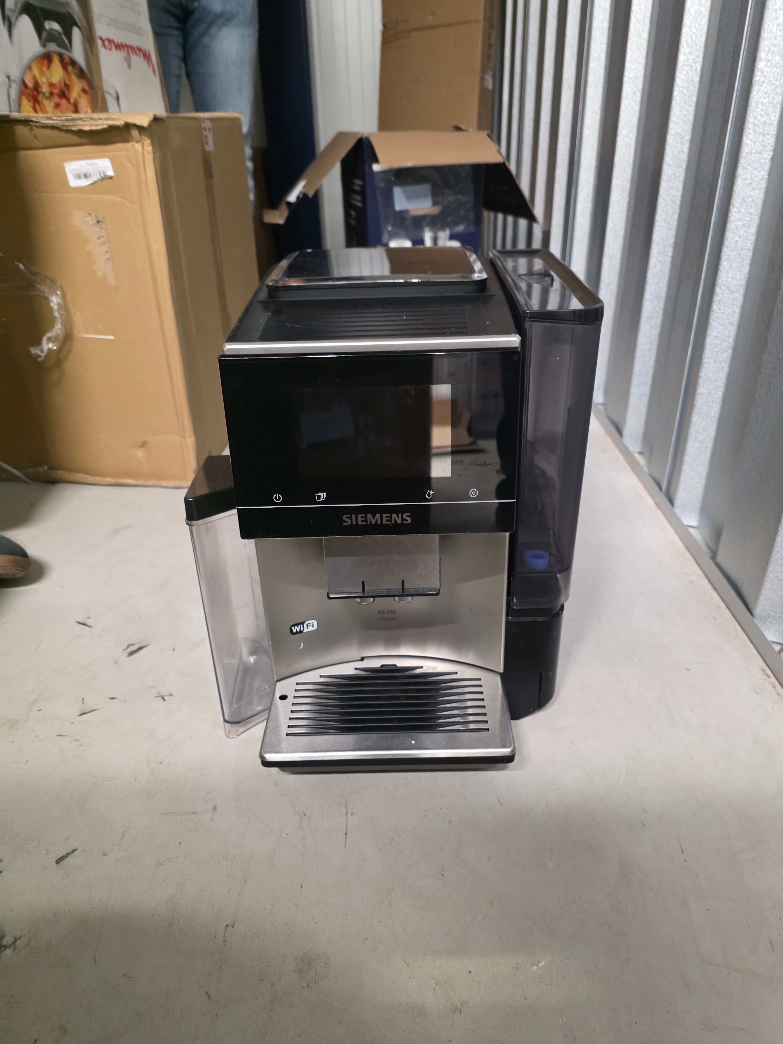 Siemens TQ703R07 EQ700 Fully Automatic Espresso Machine