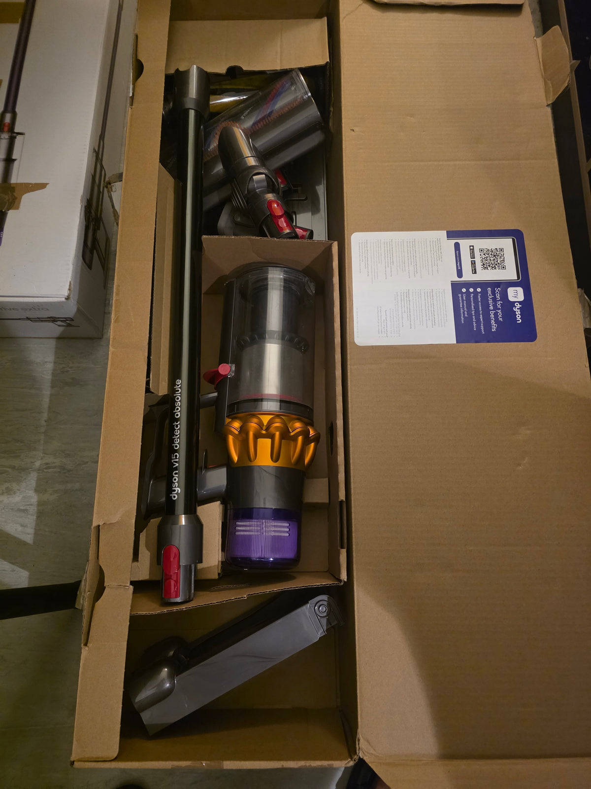 Dyson V15 Absolute Detect