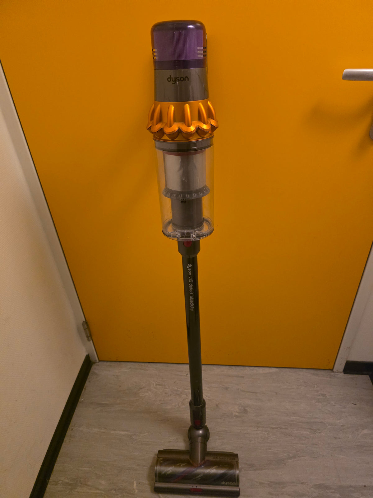 Dyson V15 Absolute Detect