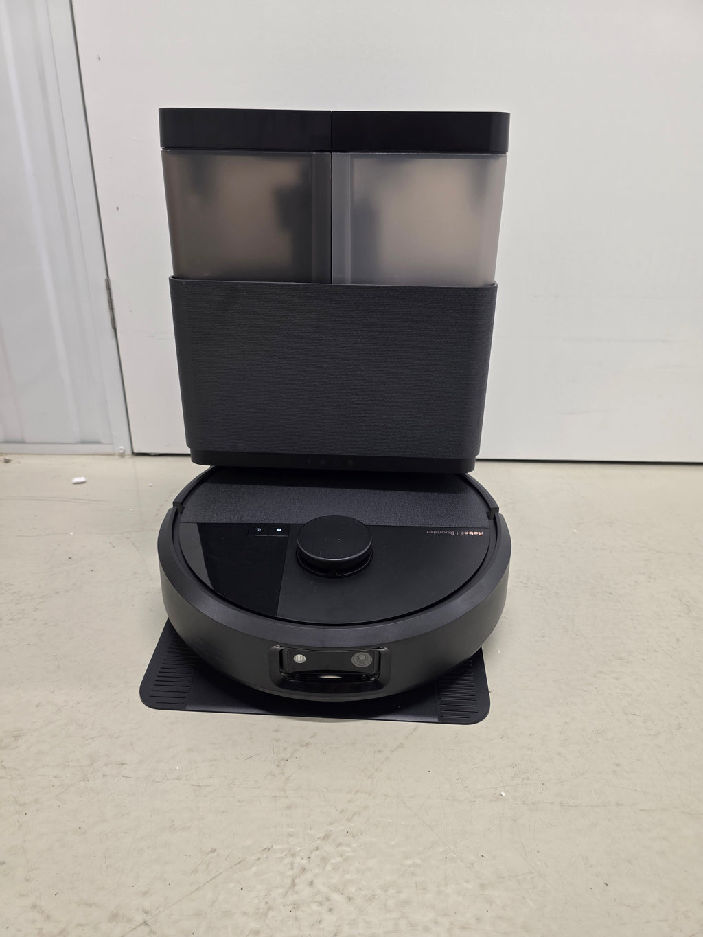 iRobot Roomba Plus 505 Automatic Robot Vacuum Cleaner